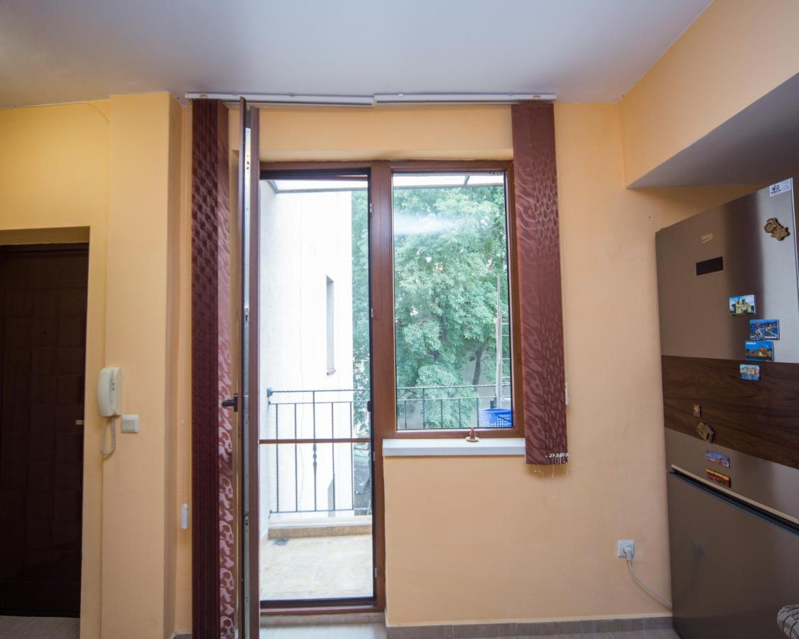 Aleks Top Center Burgas City Exterior foto